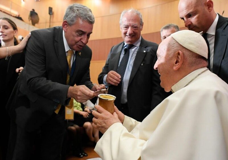 Papa Francisco toda persona debe ser auténtica